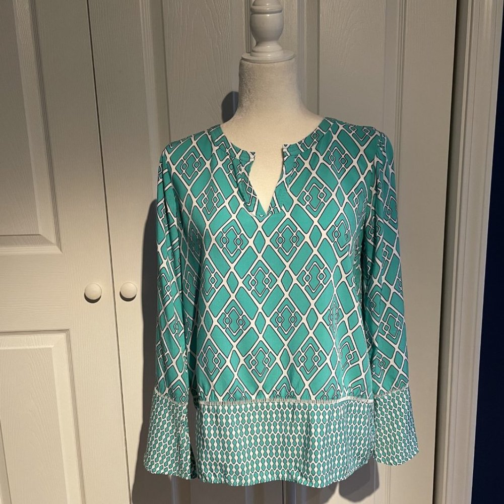 Women's Crown and Ivy Green Patterned Tunic Small